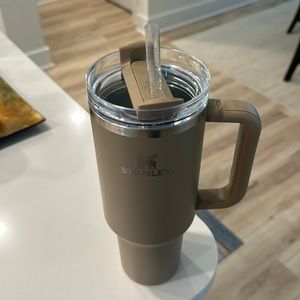 Hearth and Hand Brown Stanley 40oz Stainless Tumbler Flowstate Quencher Target